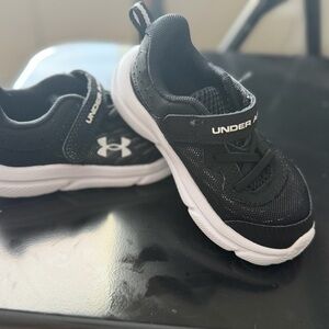 Under Armour Kids Black and White Sneakers